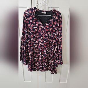 Flowy dress/tunic with bell sleeves